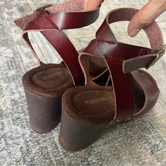 NEW Maurices Block Heel Sandals Ankle Strap Studded Size 7 Deep Red Comfort - Picture 8 of 14